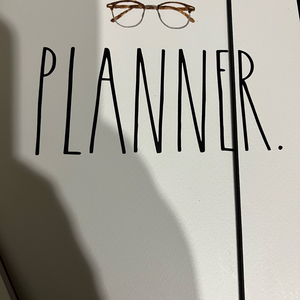 2021 Rae Dun Planner - Picture 2 of 10